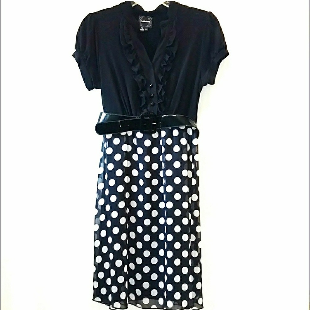 SOLD Women's / Juniors short black & white dress